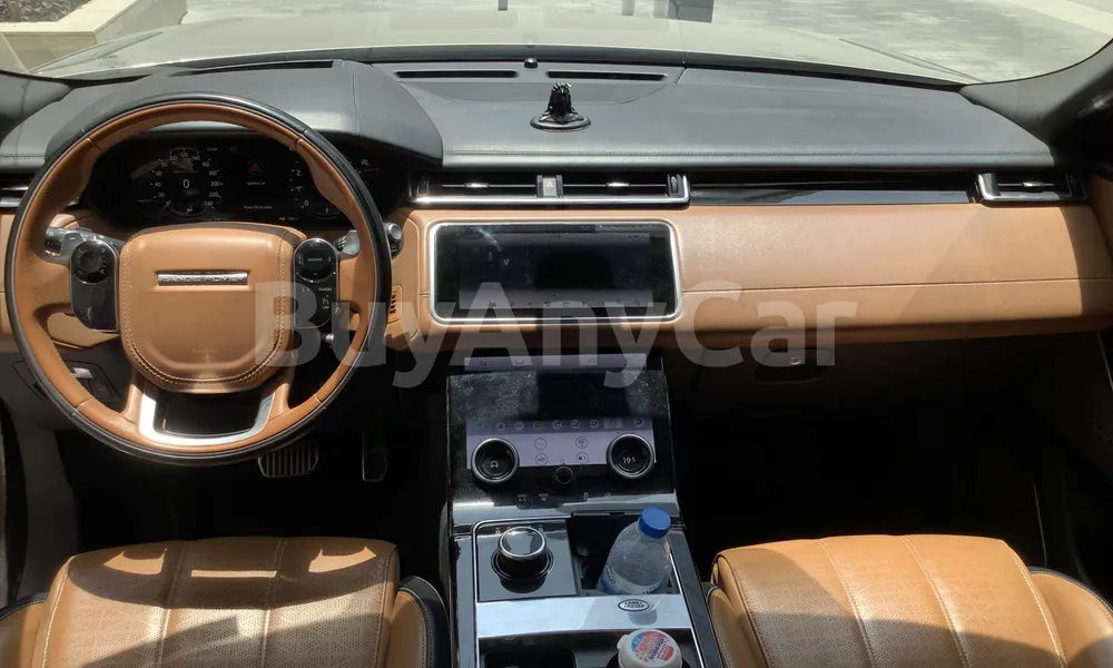 Vehicle photo 6