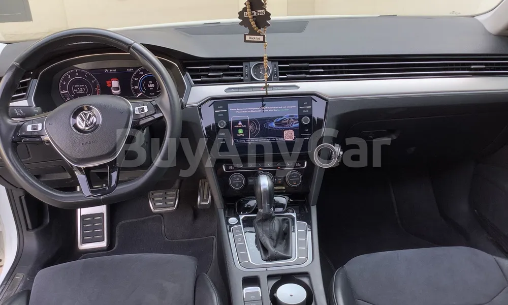 Vehicle photo 9