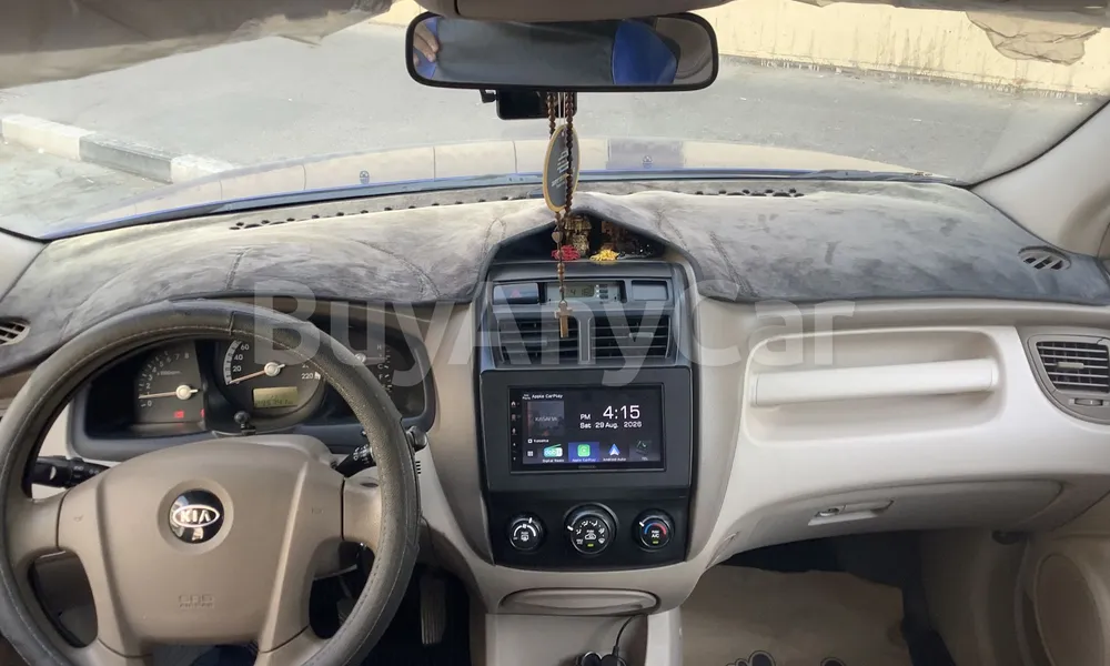 Vehicle photo 8