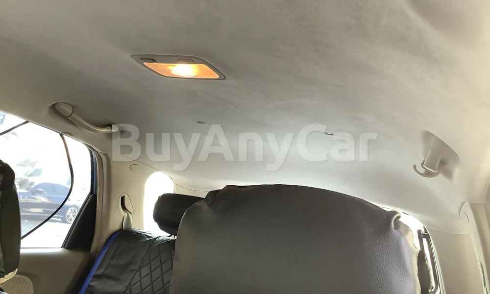 Vehicle photo 9