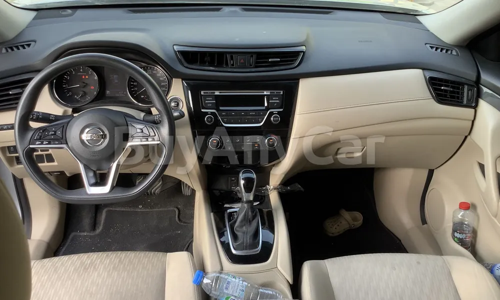Vehicle photo 9