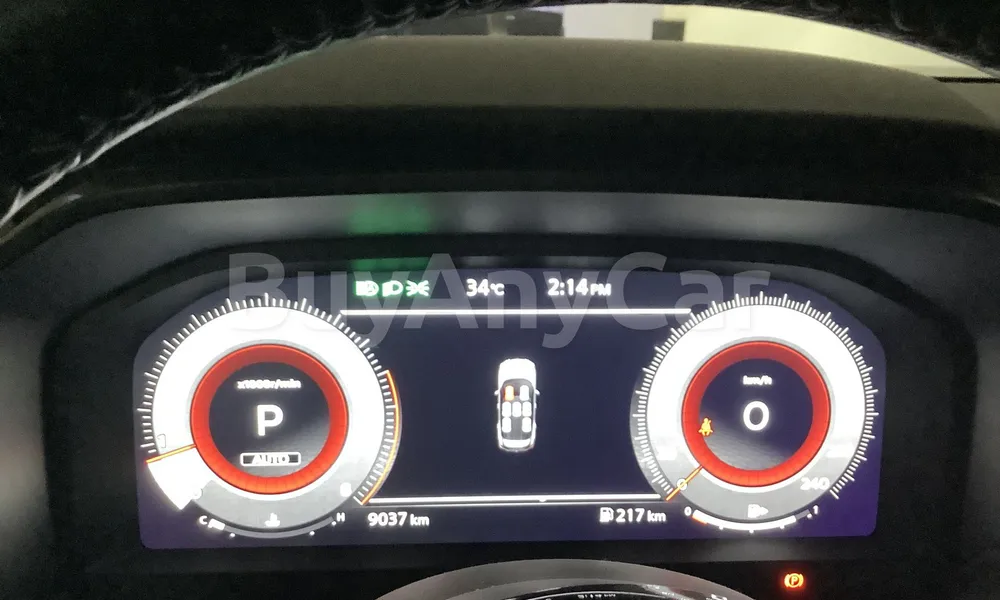 Vehicle photo 7