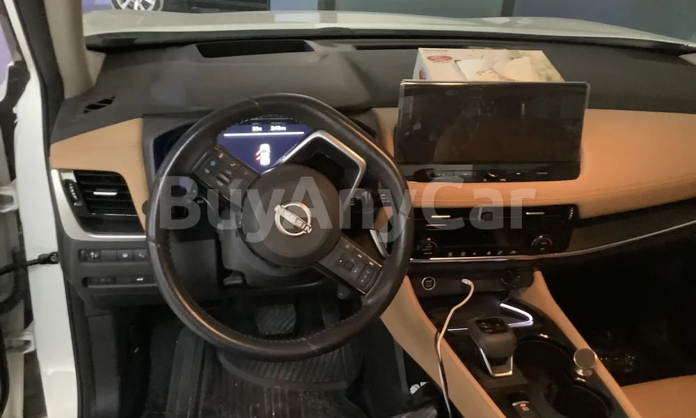 Vehicle photo 8