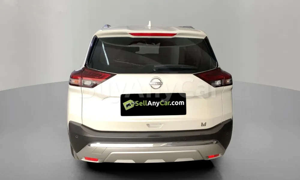 Vehicle photo 2