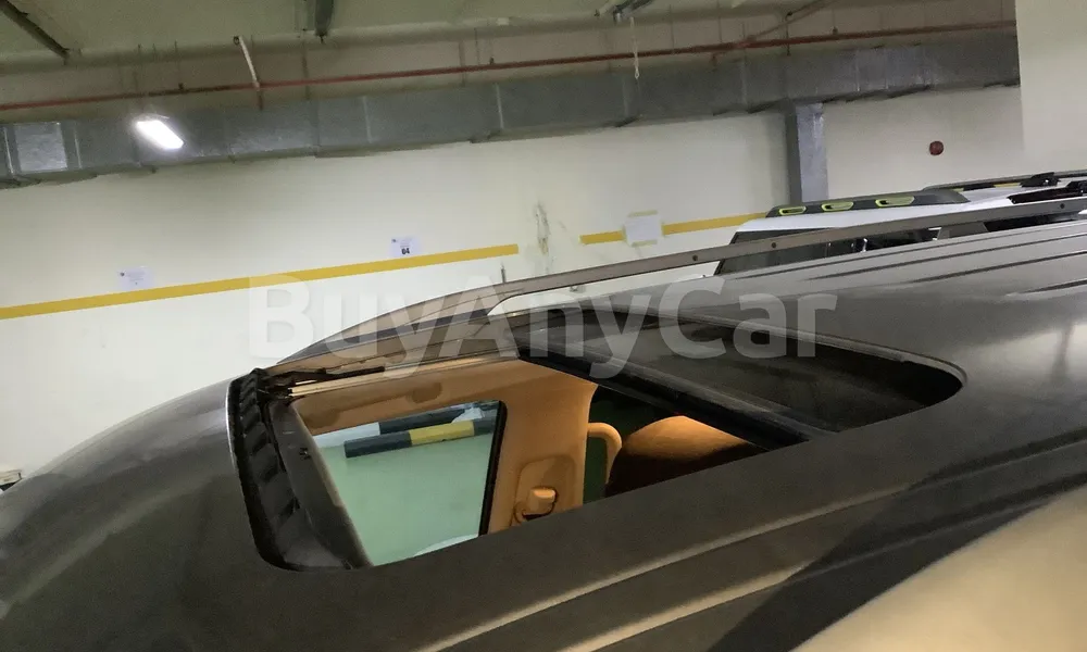 Vehicle photo 5