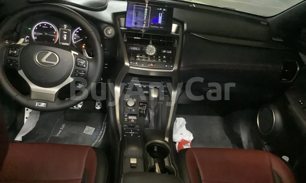 Vehicle photo 8