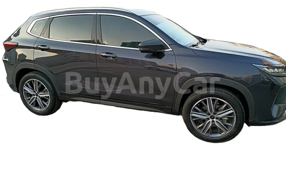 Vehicle photo 2