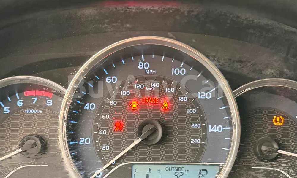 Vehicle photo 6