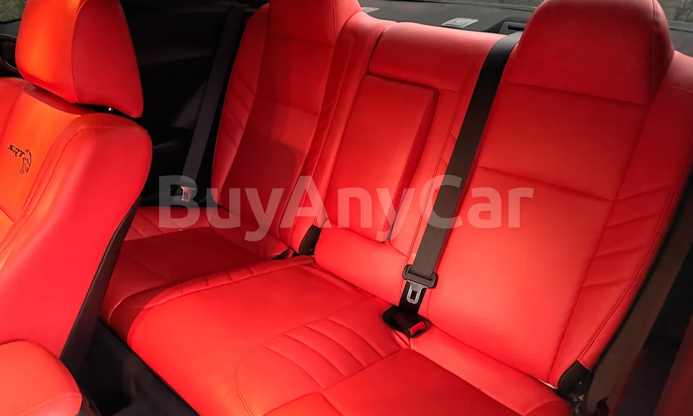 Vehicle photo 6