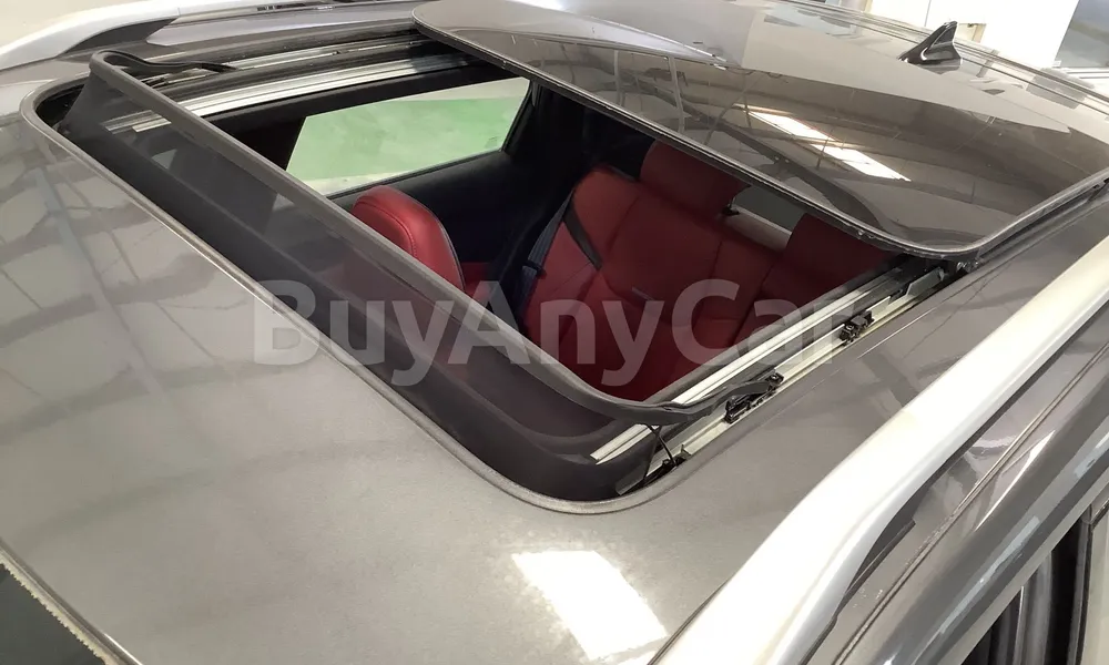 Vehicle photo 7