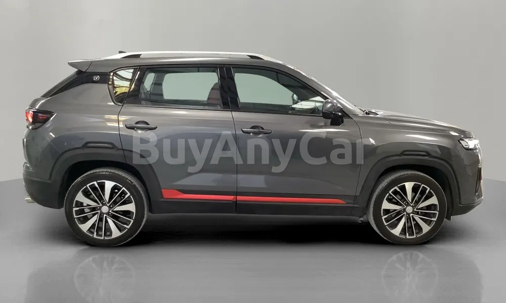Vehicle photo 4