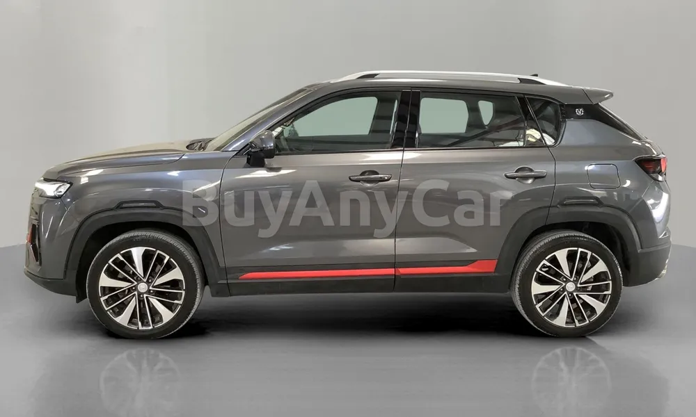 Vehicle photo 5