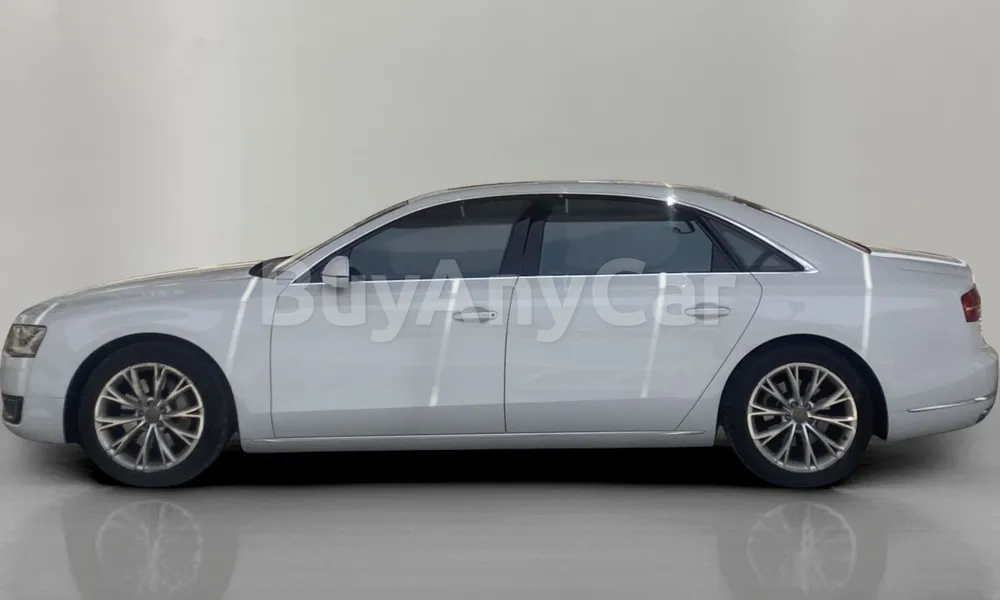 Vehicle photo 5