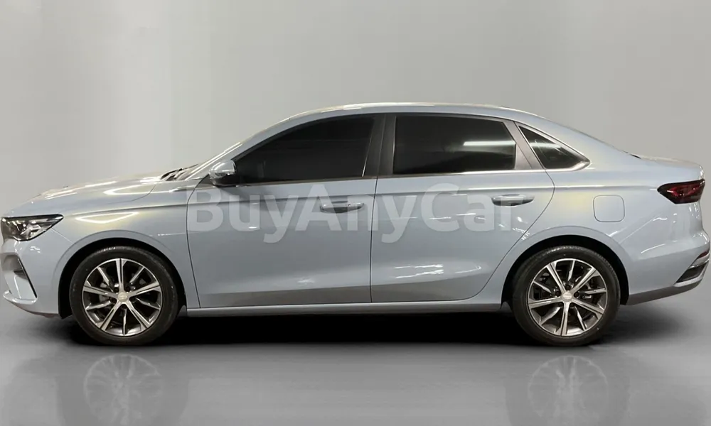 Vehicle photo 4
