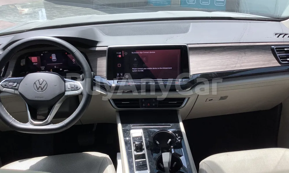Vehicle photo 7