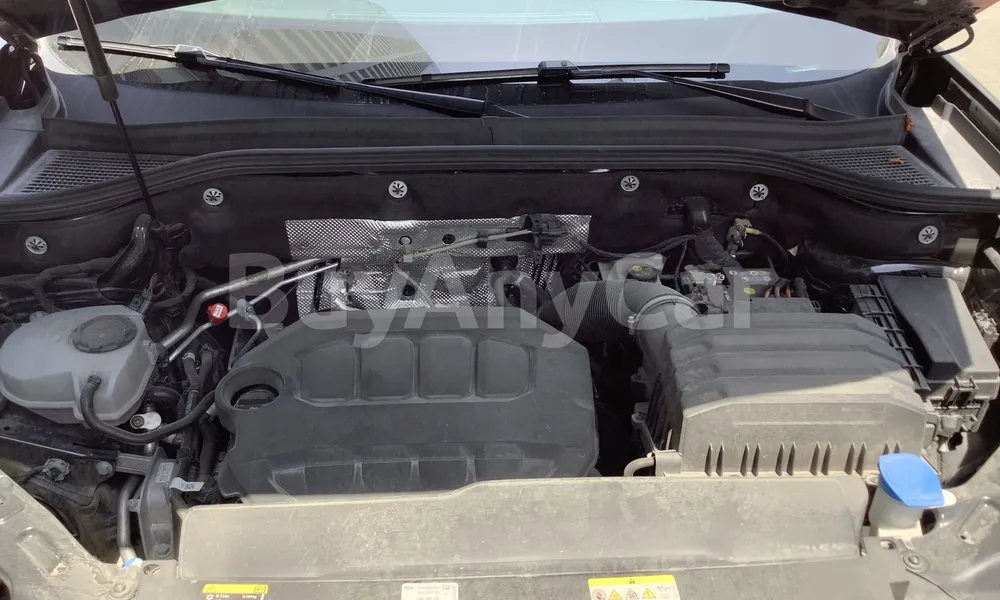Vehicle photo 6