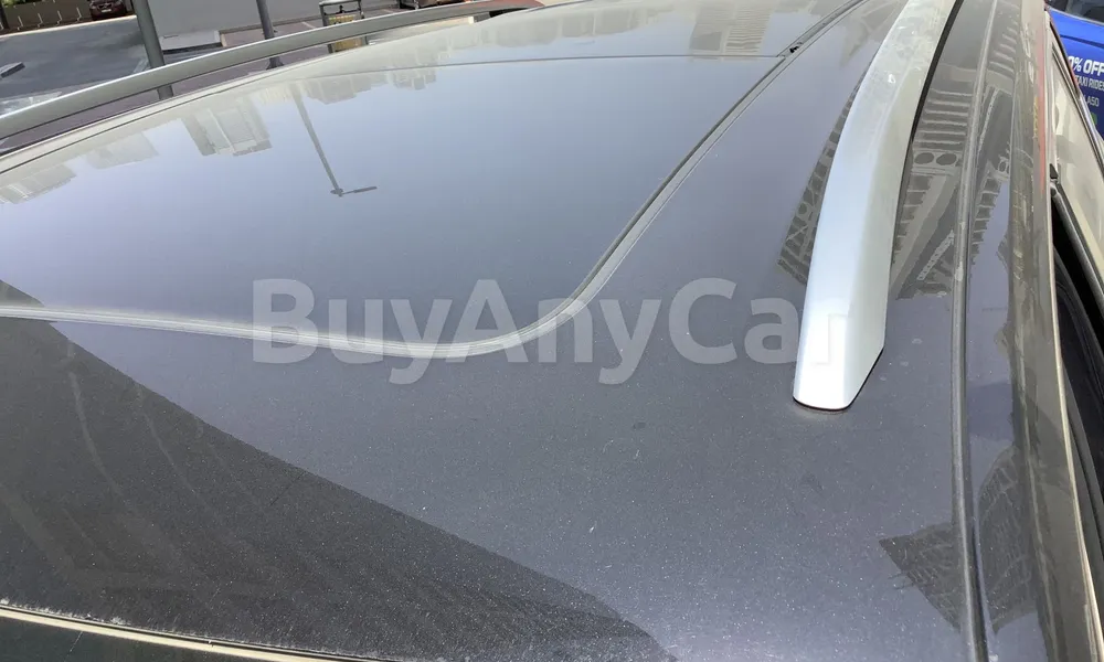 Vehicle photo 5