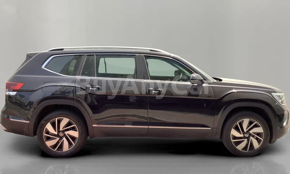 Vehicle photo 3