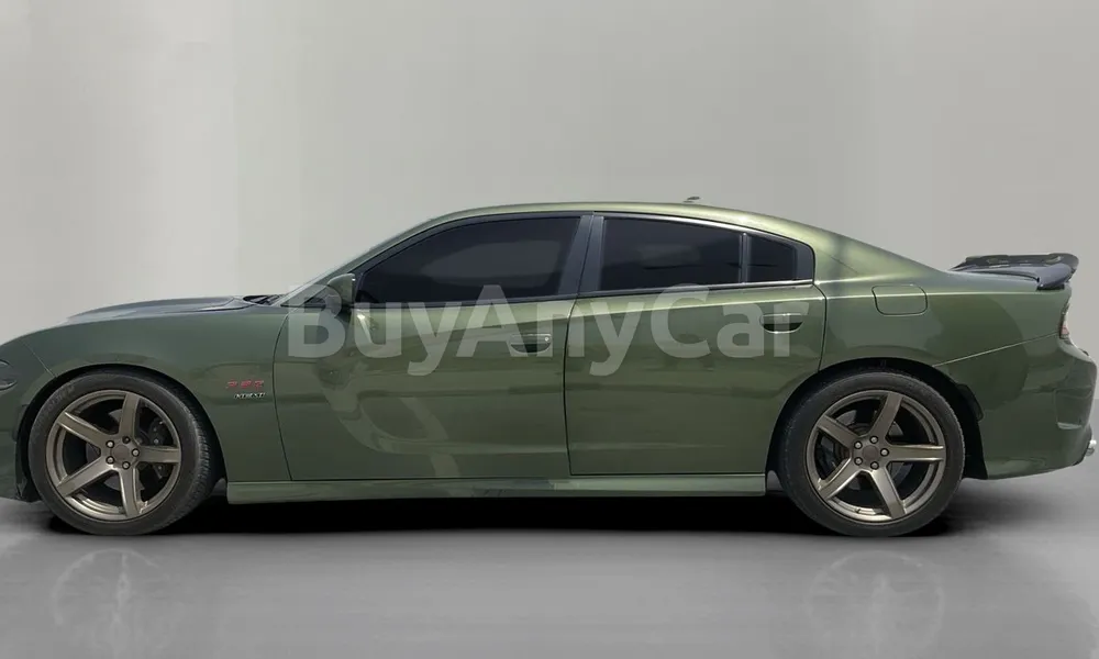Vehicle photo 4