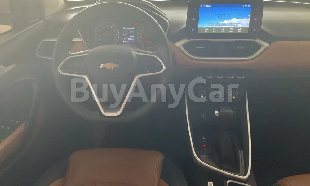 Vehicle photo 9