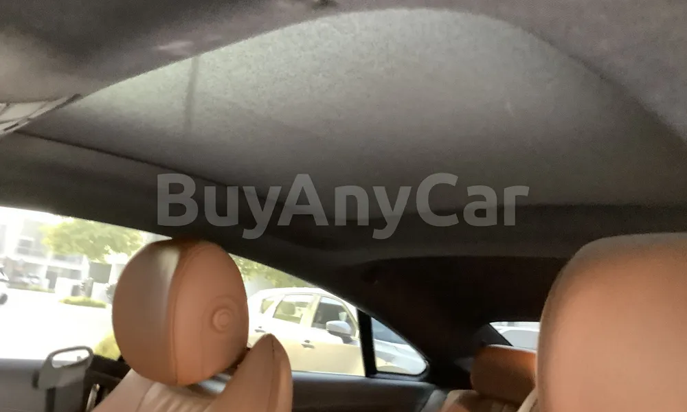 Vehicle photo 8