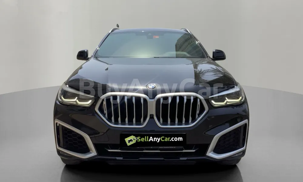 Vehicle photo 1