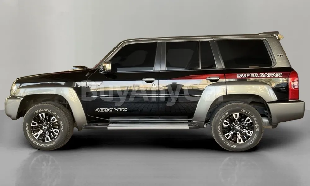 Vehicle photo 4