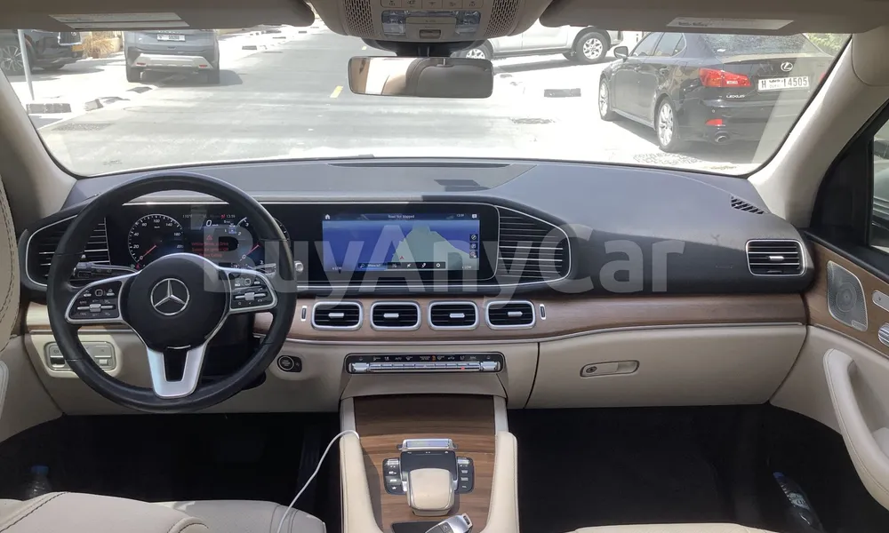 Vehicle photo 9