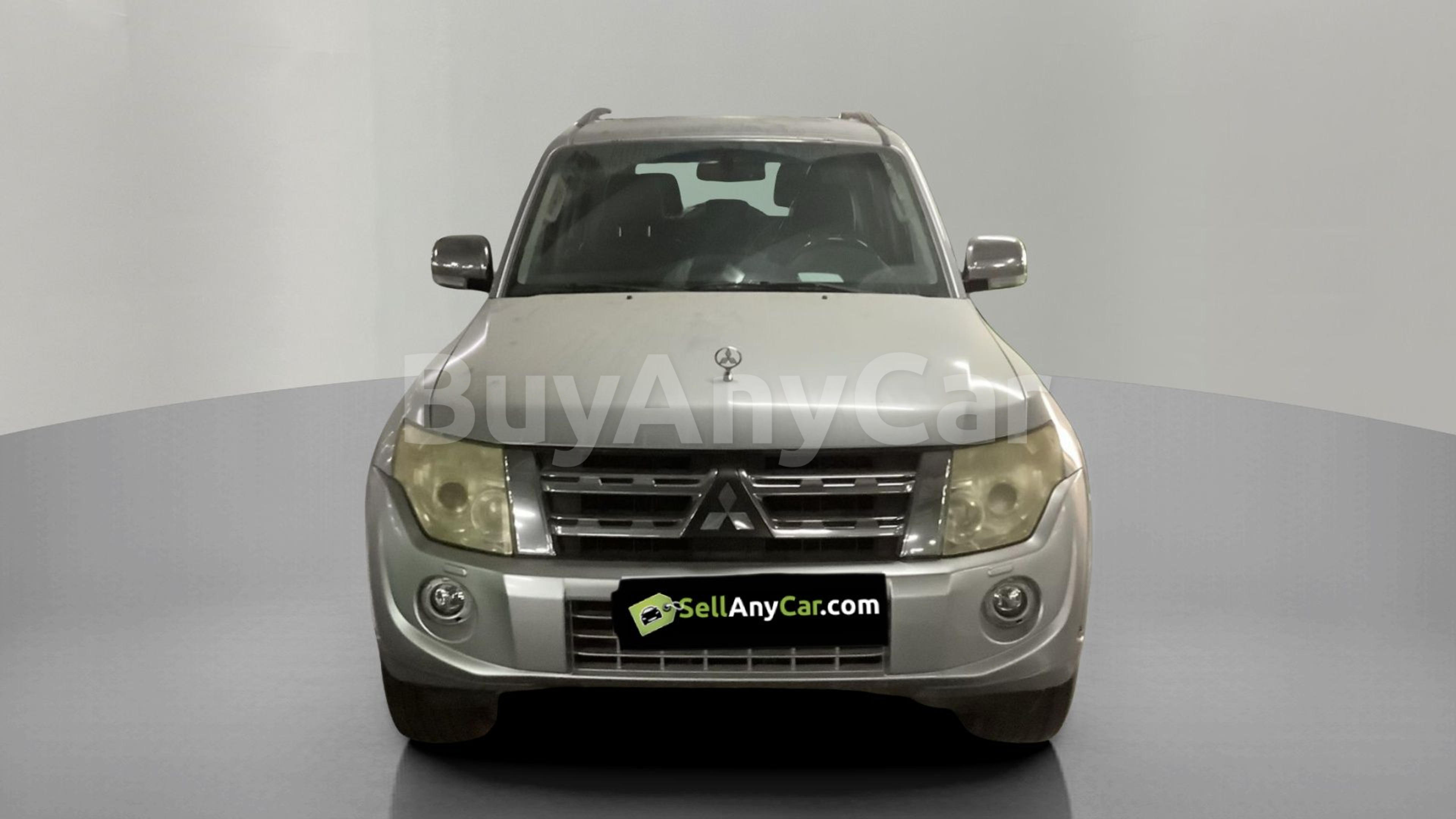 Mitsubishi Pajero 2012