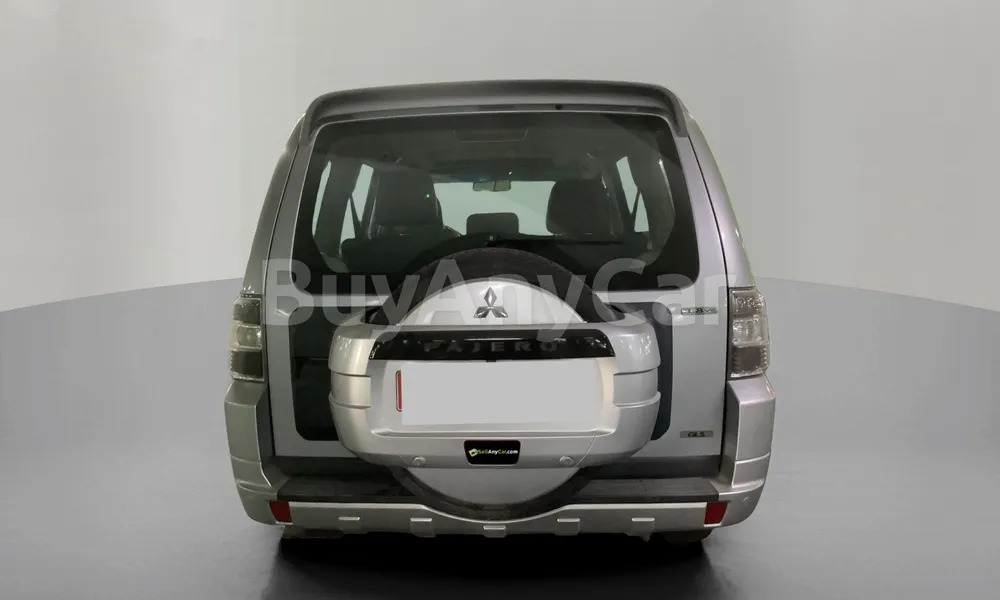 Vehicle photo 2