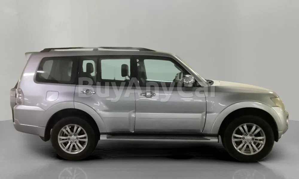 Vehicle photo 3