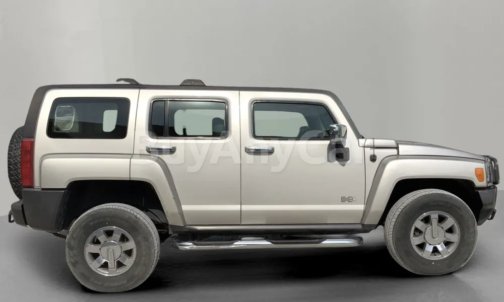 Vehicle photo 3