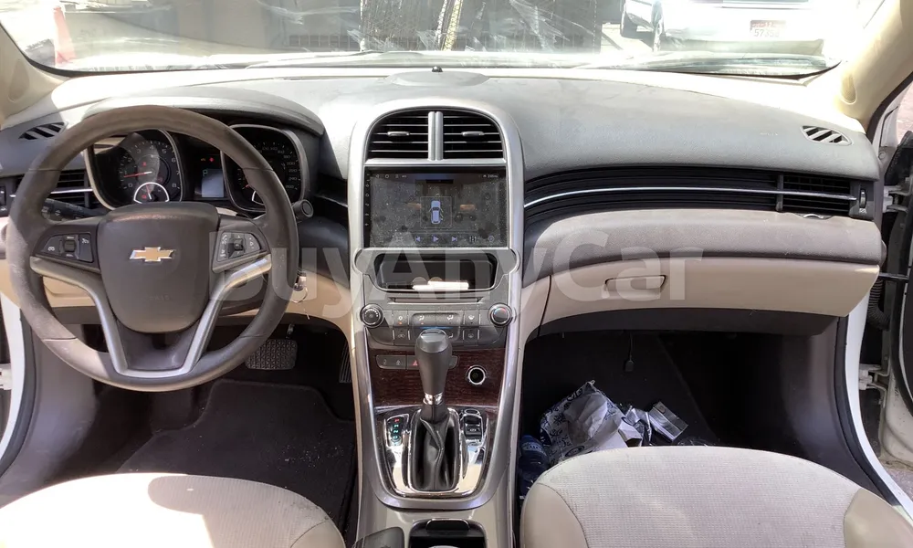Vehicle photo 9