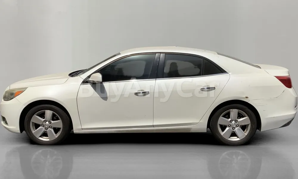Vehicle photo 4