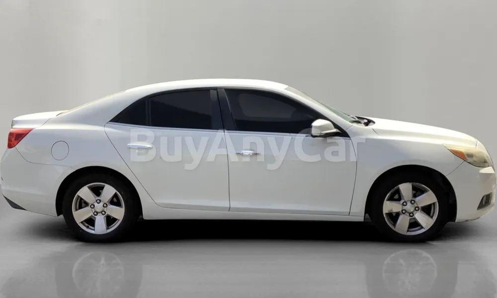 Vehicle photo 3