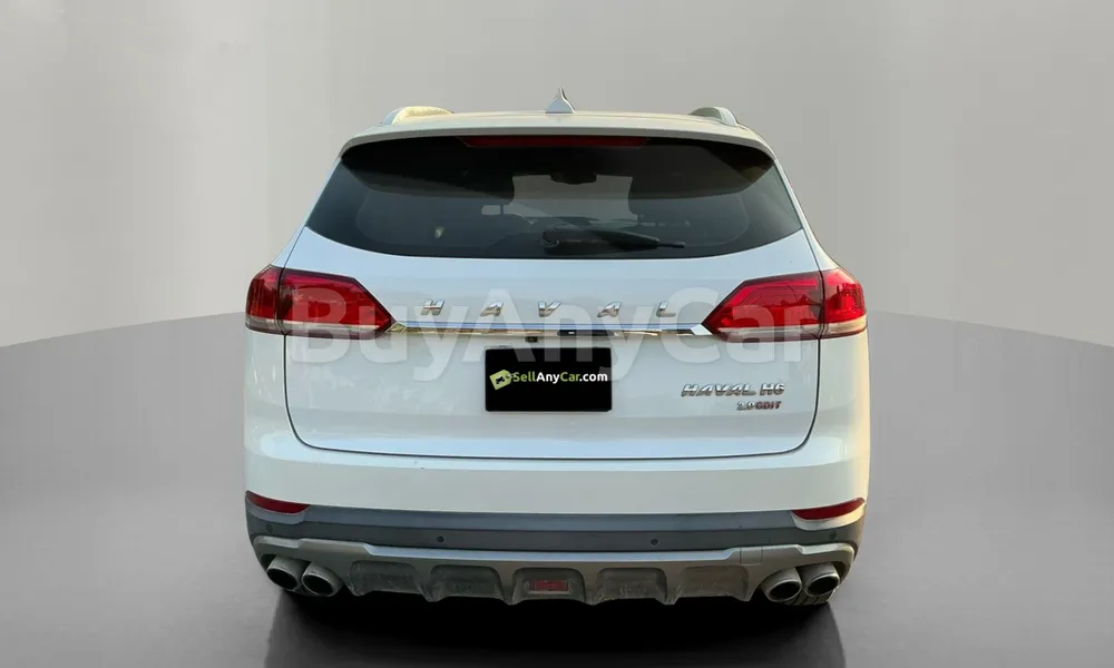 Vehicle photo 2