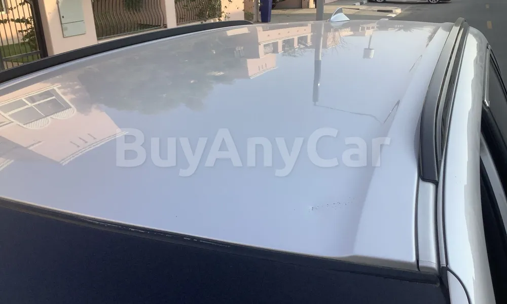 Vehicle photo 5