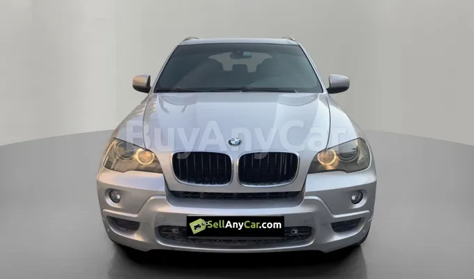 carsDetail