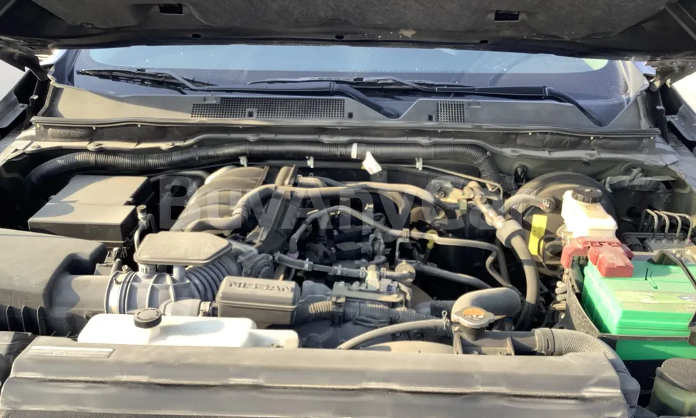 Vehicle photo 6