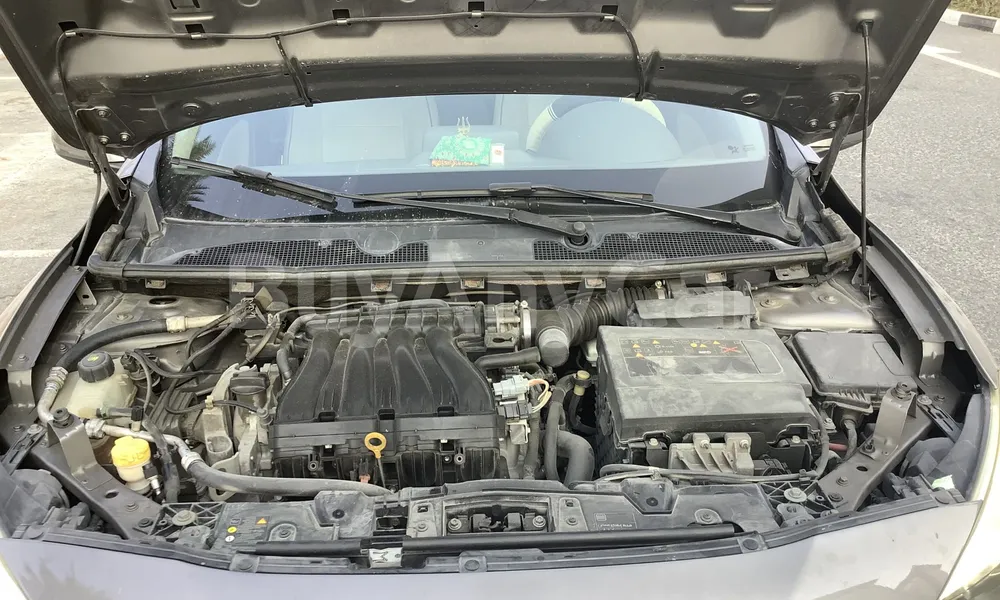 Vehicle photo 7