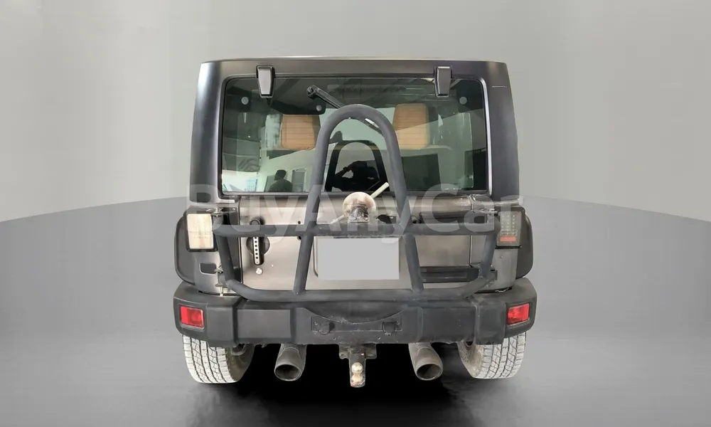 Vehicle photo 2