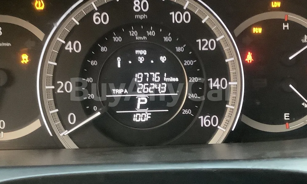 Vehicle photo 8