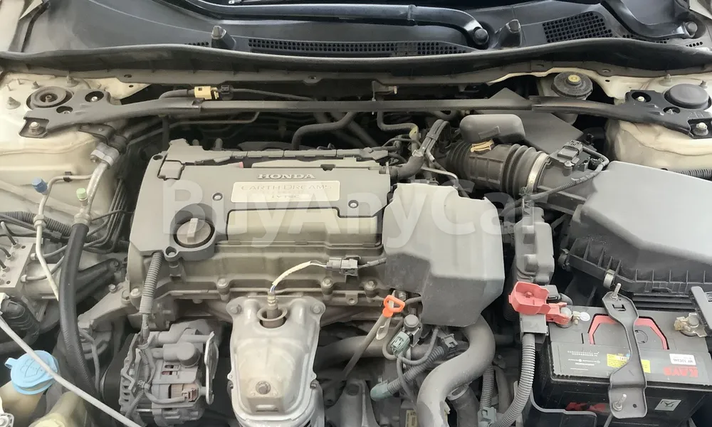 Vehicle photo 6