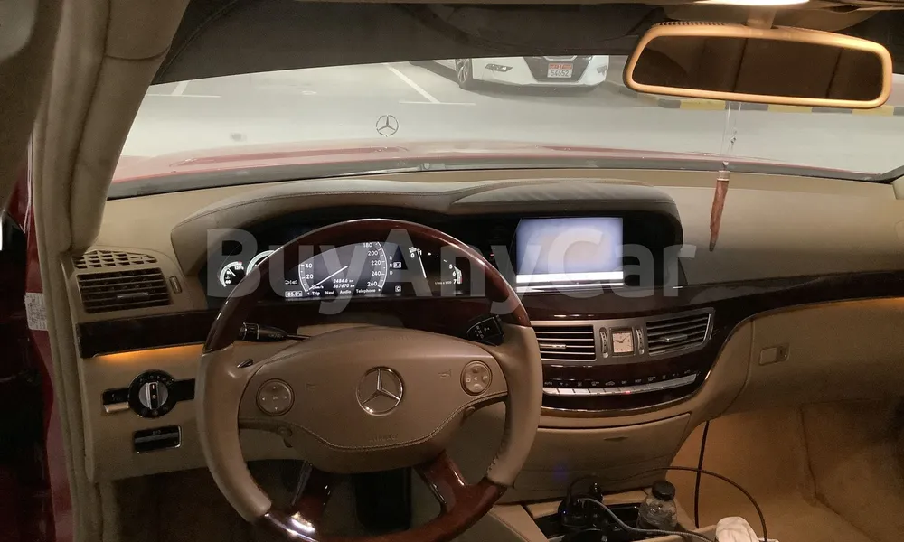 Vehicle photo 9