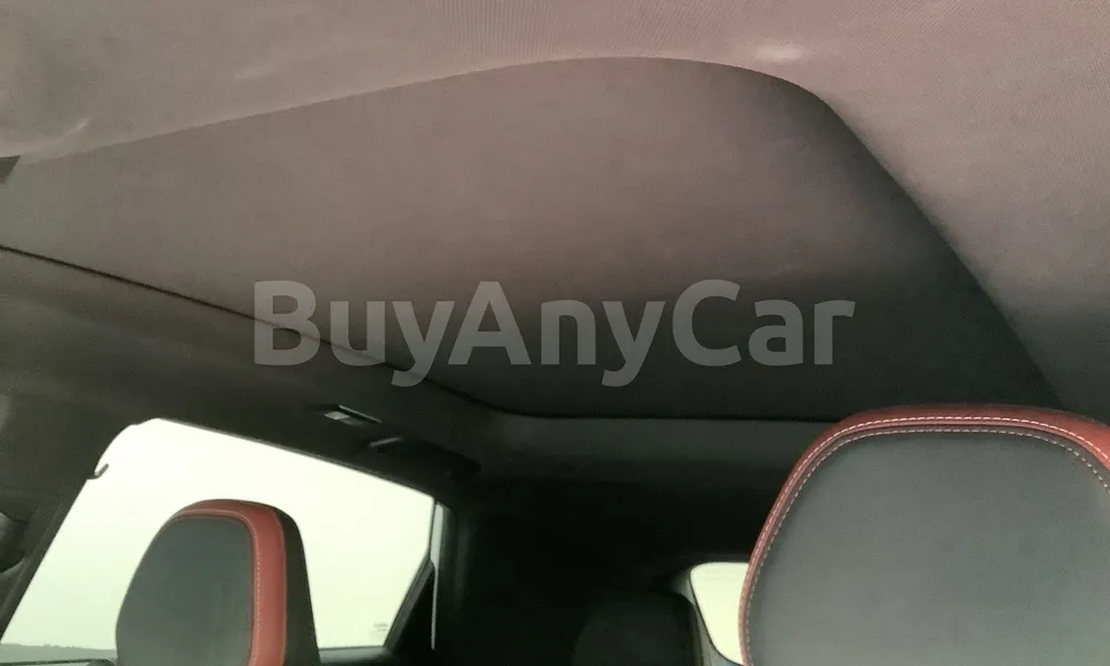 Vehicle photo 9