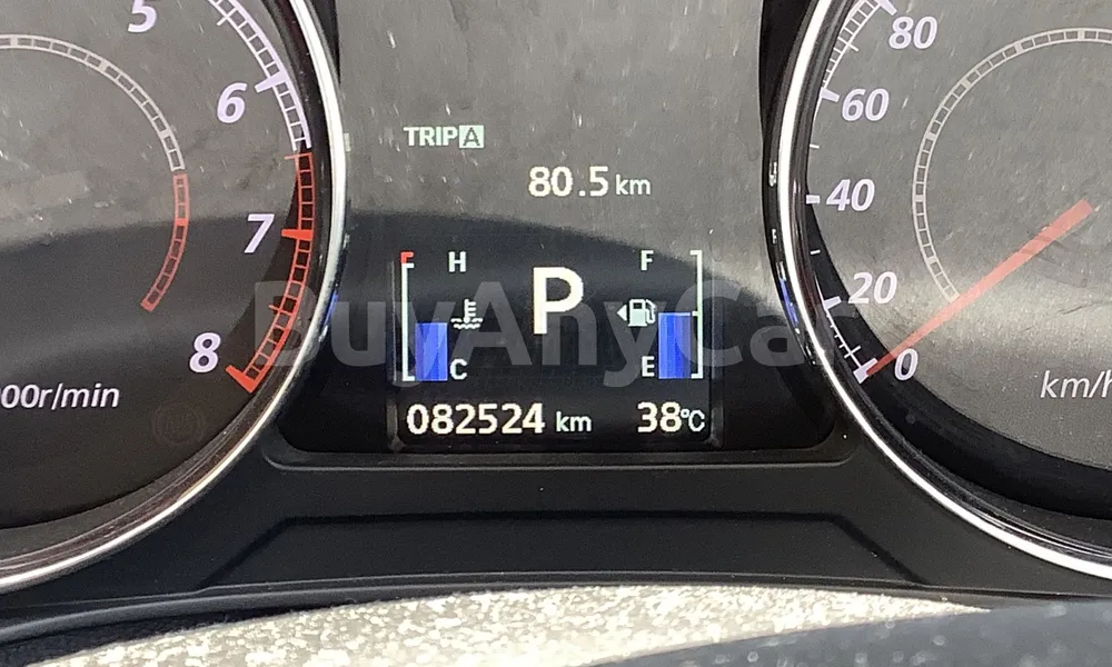 Vehicle photo 7