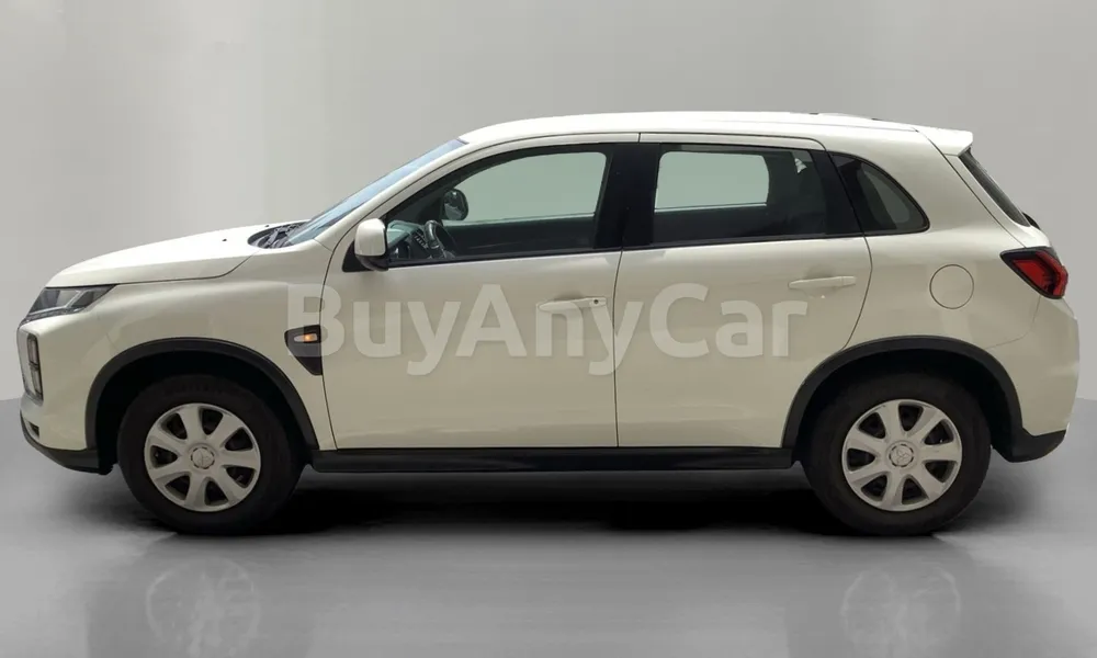 Vehicle photo 4