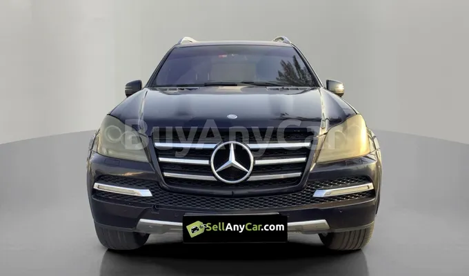 carsDetail