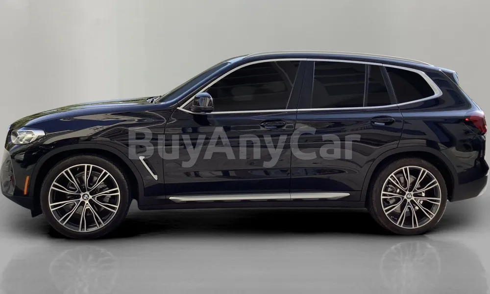 Vehicle photo 4
