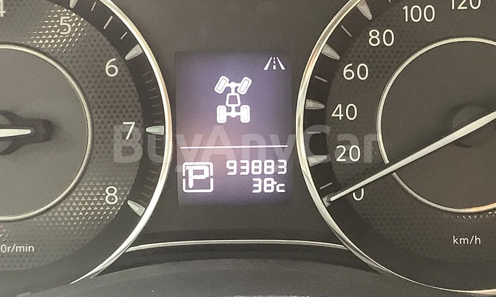 Vehicle photo 8